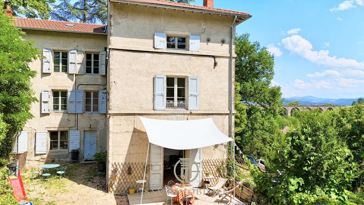 Maison de maître avec vue rénovée avec nombreuses dépendances, jardin - photo 22