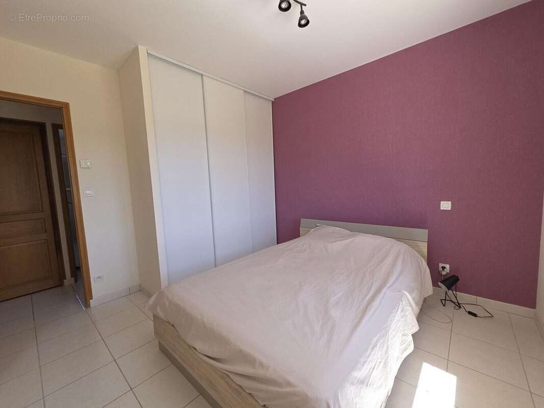Photo 8 - Maison à NEUILLE