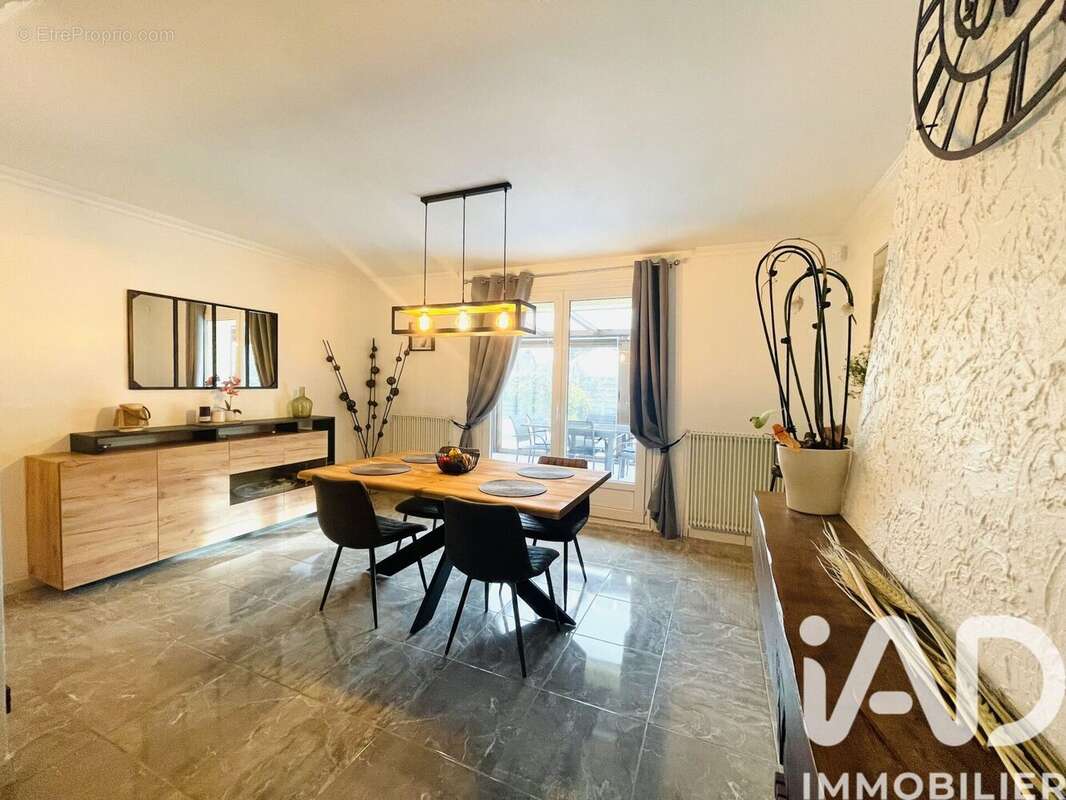 Photo 3 - Maison à CHAILLY-EN-BIERE