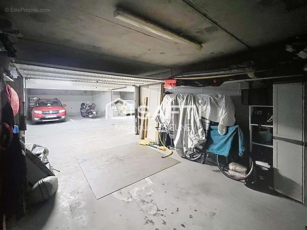 Photo 3 - Parking à AJACCIO