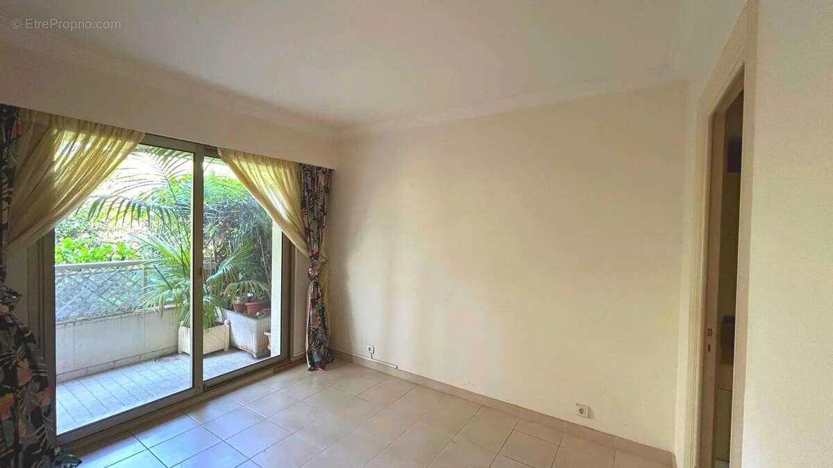 SOUS COMPROMIS - Appartement 3 pièces 80 m² – Résidence prisée avec parc paysager, piscine et terrasse - photo 21