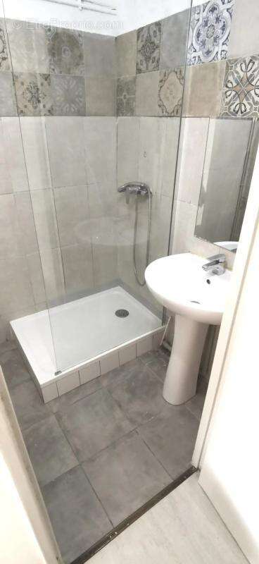 Paris 18e   Rue Pierre Ginier  Charmant 2 pièces de 36 m2 a - photo 4