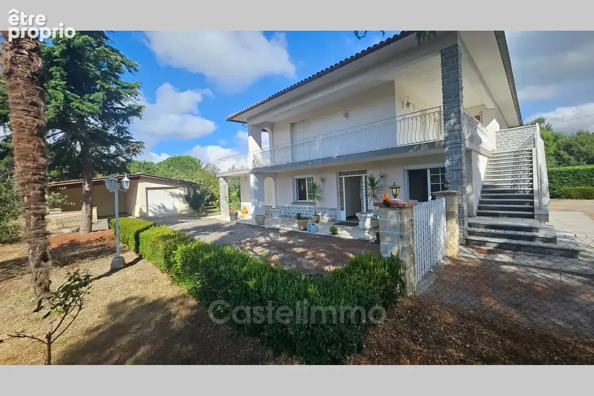 Maison 230 m² à Castelsarrasin  - photo 6