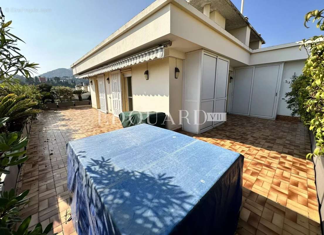 Appartement à MENTON