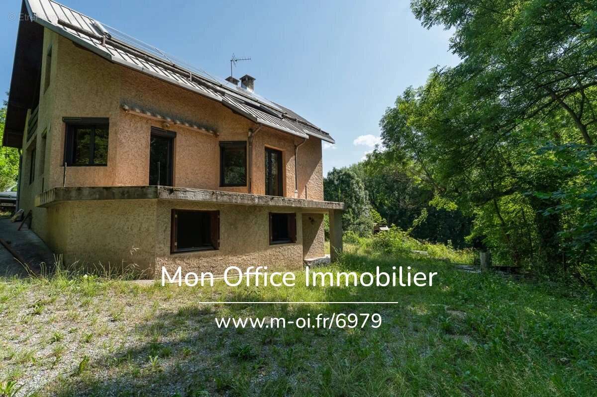 Référence : 6979-MBE - Maison 230m² à rénover - proche du centre ville - photo 3