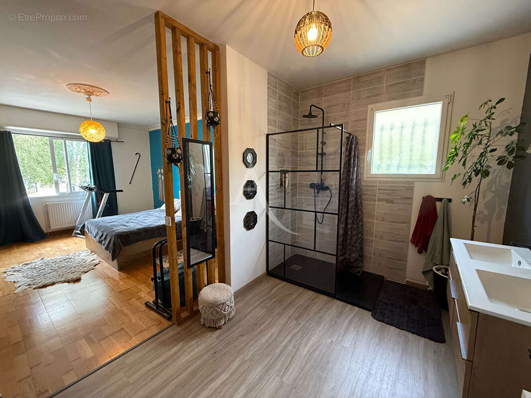 Maison à CHATEAU-GONTIER