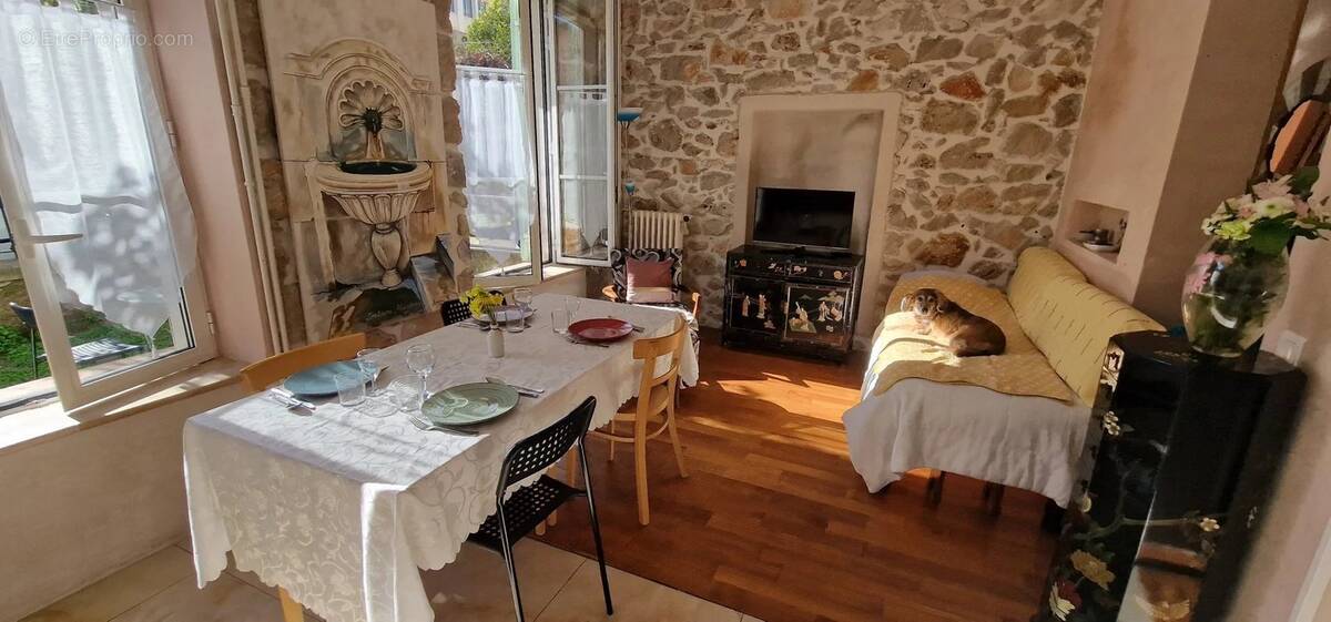 Appartement à ROQUEBRUNE-CAP-MARTIN