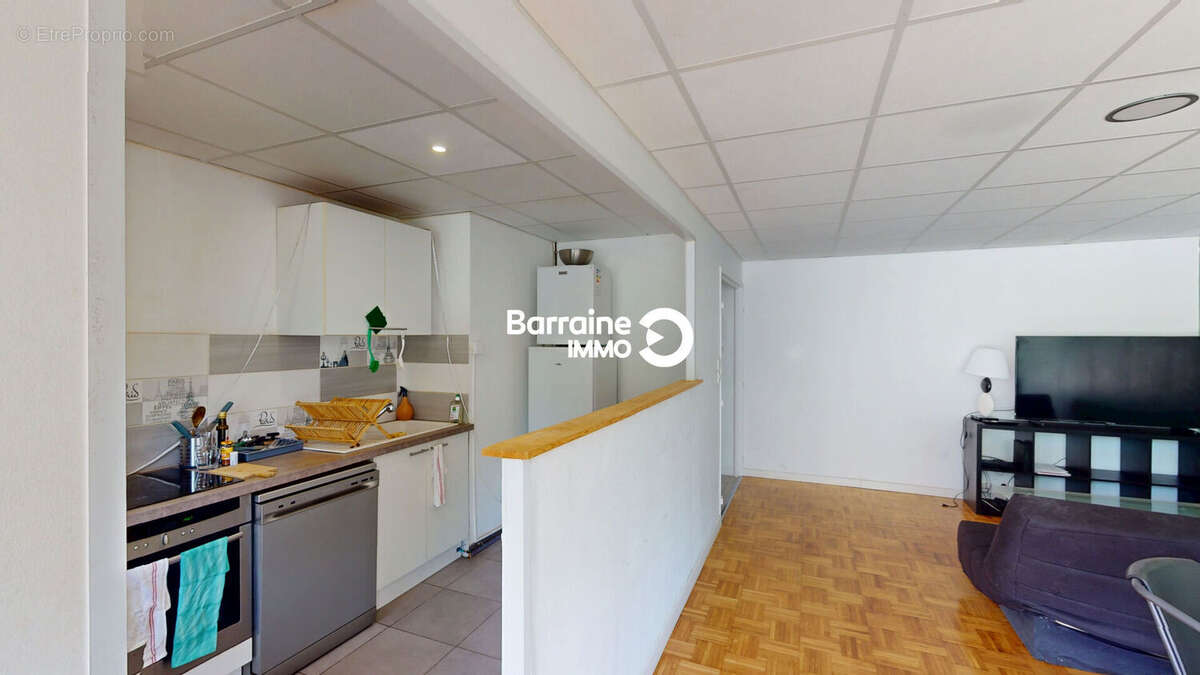 A vendre barraine immo appartement t3 bellevue proche tram et avec balcon - photo 6
