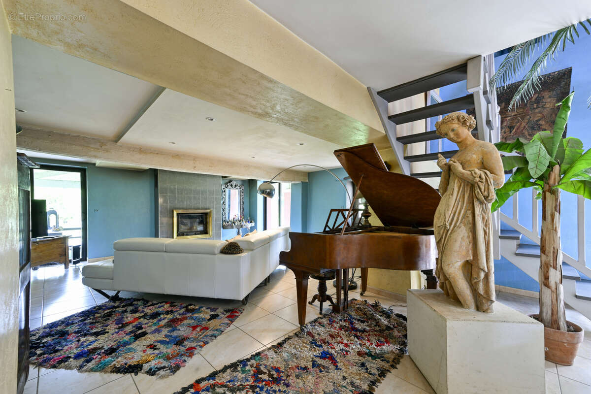 Maison à LE MAY-SUR-EVRE