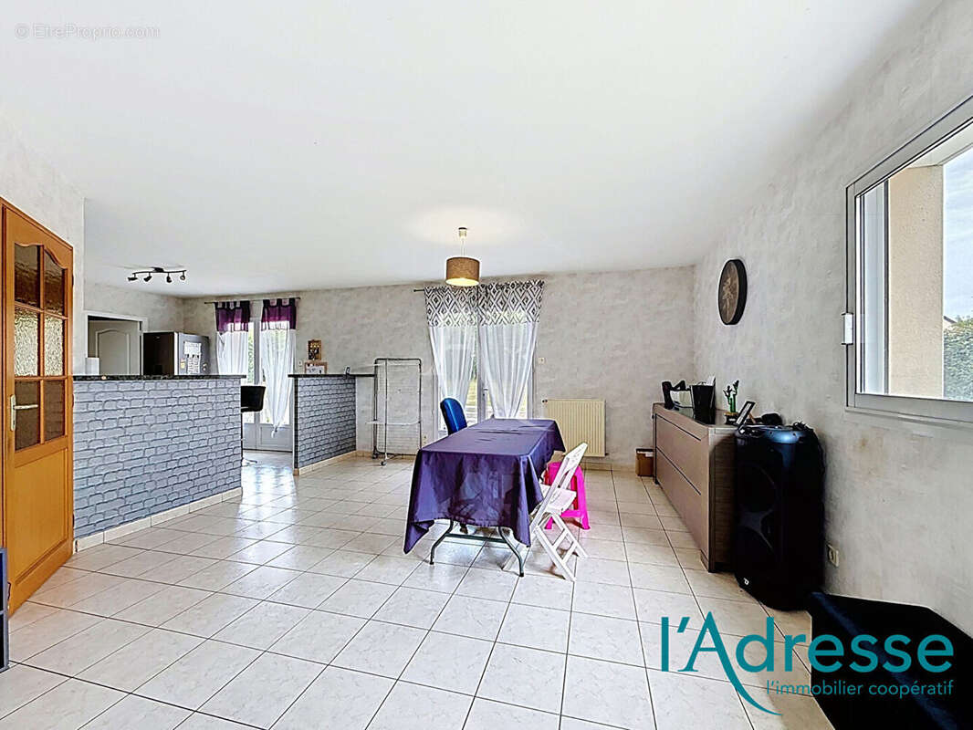 Maison Meslay Du Maine 4 pièce 87.7 m2 - photo 5