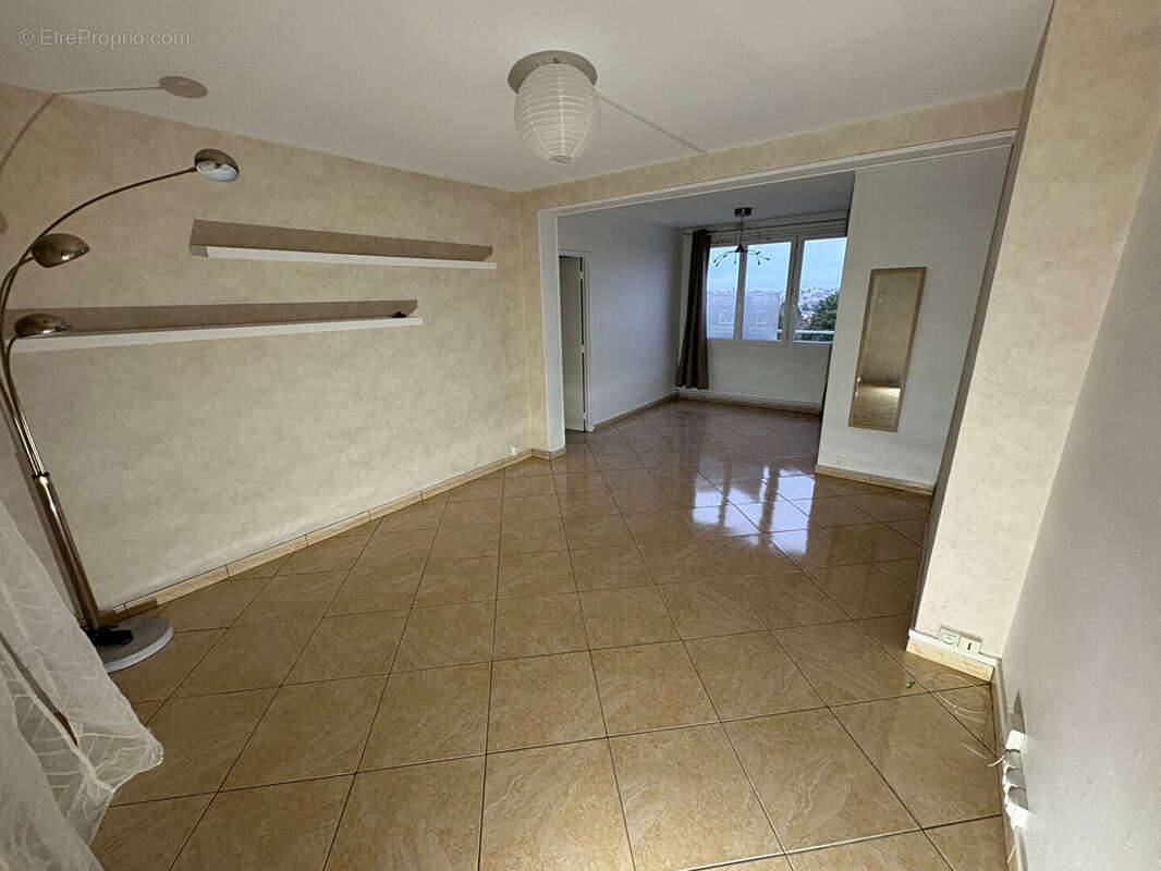 Appartement à SAINT-QUENTIN