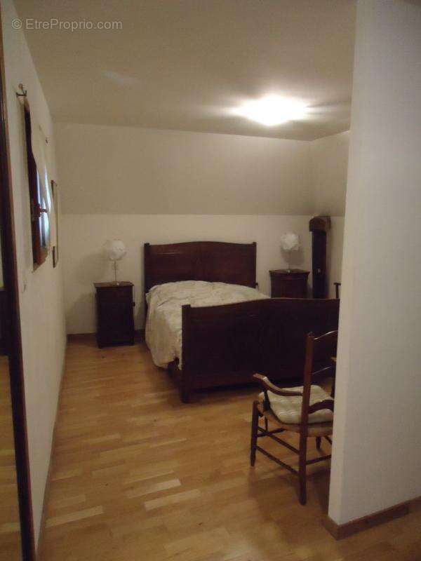 Maison à CONDAT-SUR-VEZERE