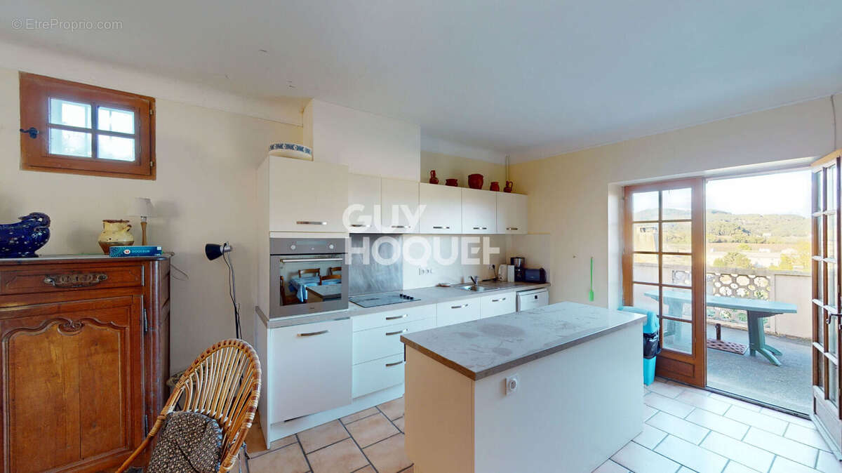 EXCLUSIVITÉ ? TRESQUES : Maison en pierre pleine de charme avec piscine et vue dégagée (Réf. 3801) - photo 3
