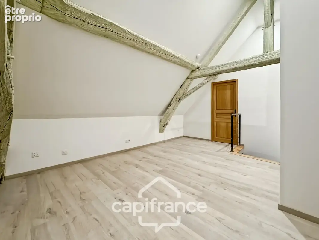EXCLUSIVITÉ – Magnifique maison bressane de prestige entièrement rénovée – 214 m² – Terrain de 2 600 m² - photo 19