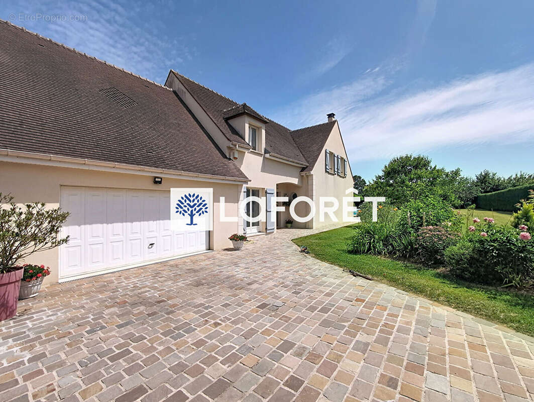 Maison avec piscine proche JOUY-LE-CHÂTEL - photo 2
