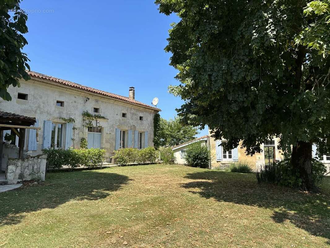 Charmante maison charentaise en pierre avec maison d'amis, piscine et plus de 1Ha de terrain - photo 15