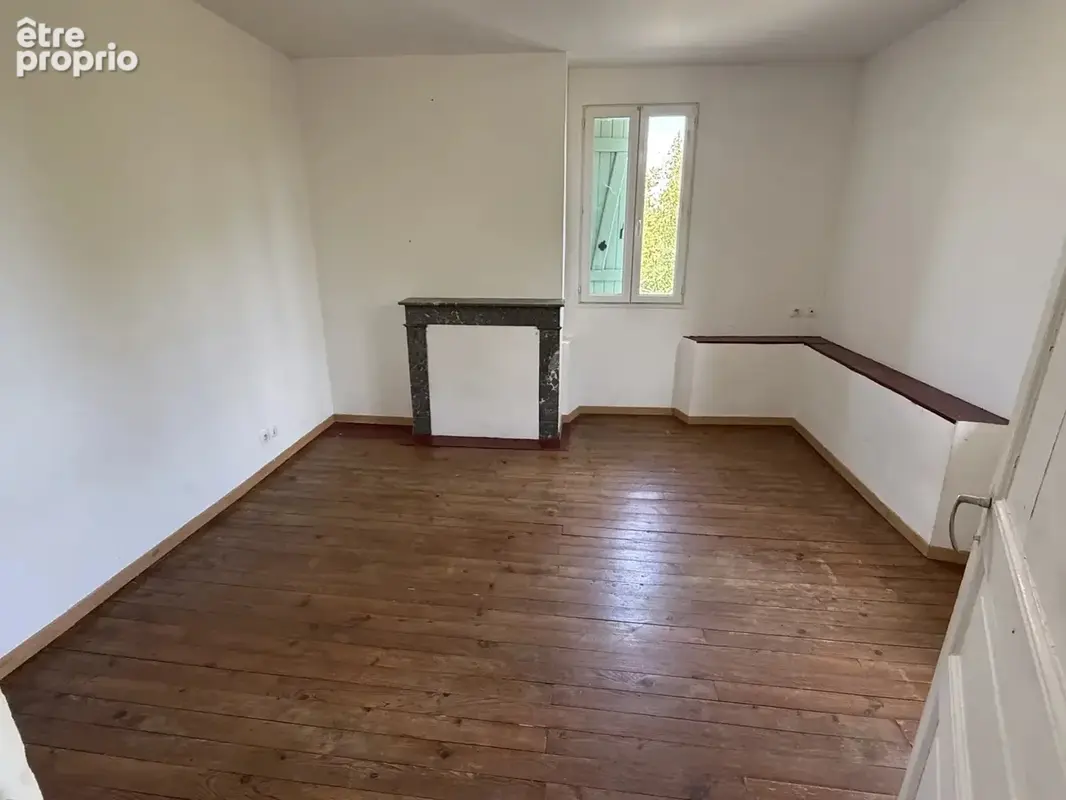 Maison de Type F5-120m2 habitables sur 2 niveaux (à rénover) - photo 11