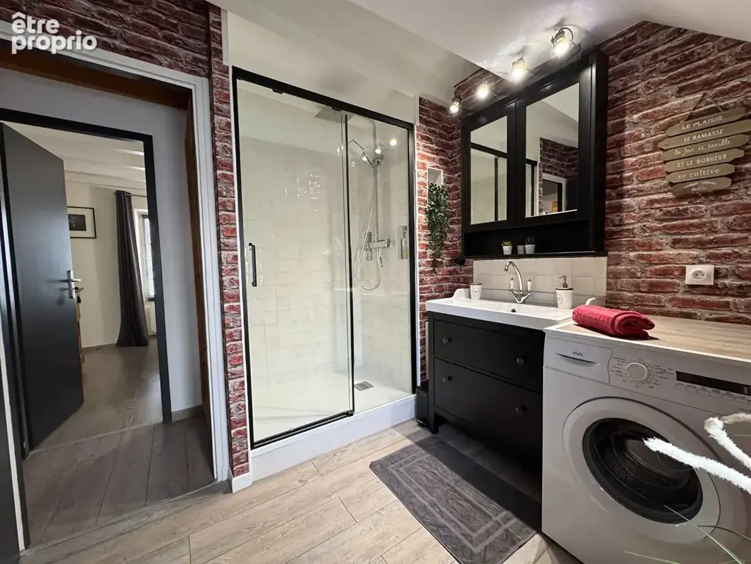 Appartement entièrement meublé au centre-ville de DOLE - photo 6
