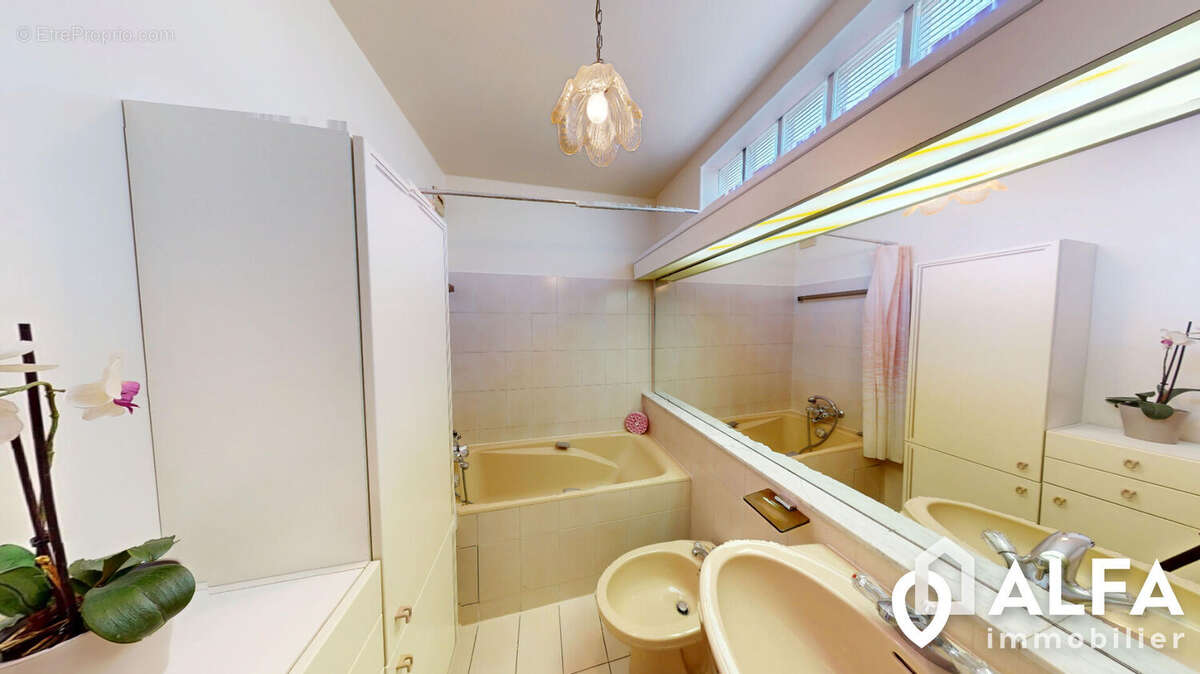 Appartement à ENGHIEN-LES-BAINS