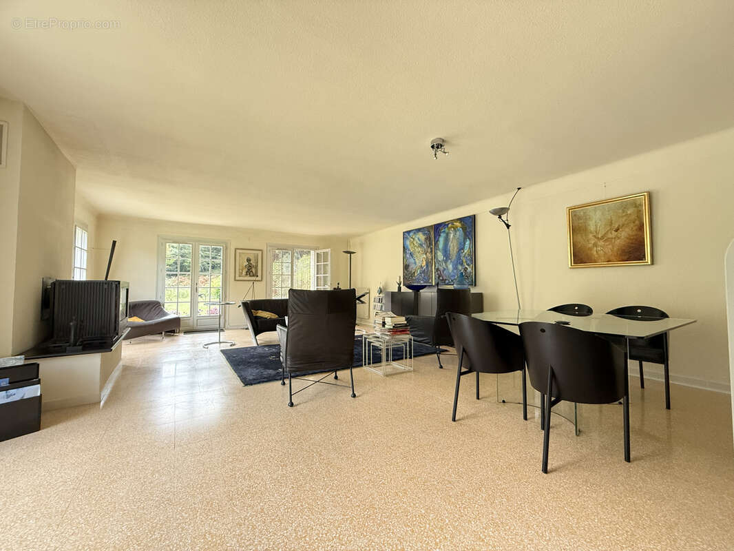 Propriete d'exception - mas de type f6 sur 41 hectares - sud de la france - photo 15