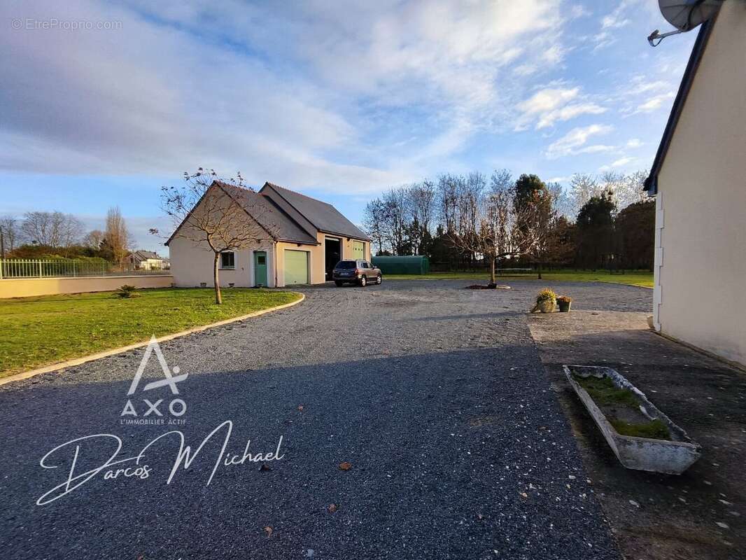 Maison à SAINT-PHILBERT-DU-PEUPLE