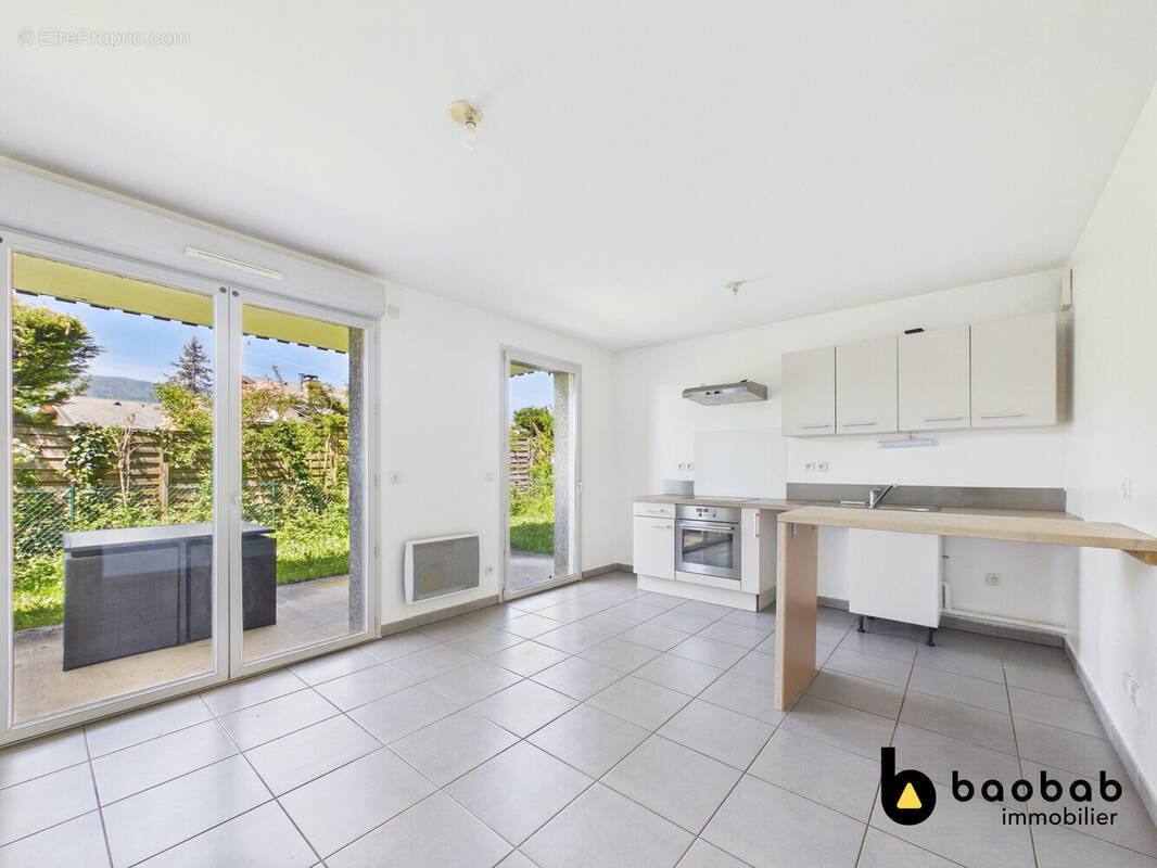Appartement à MERY