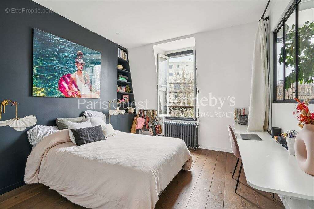 Appartement à NEUILLY-SUR-SEINE