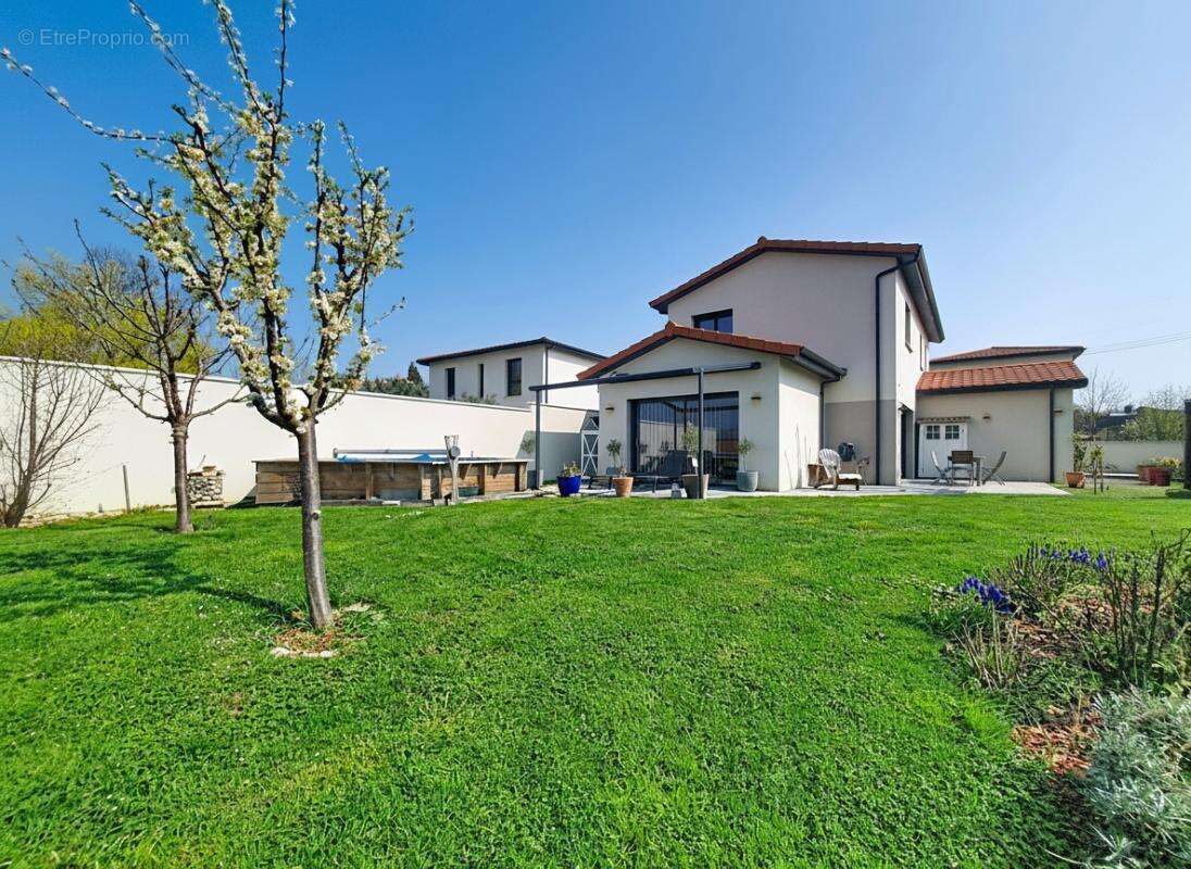 Maison à MIONS