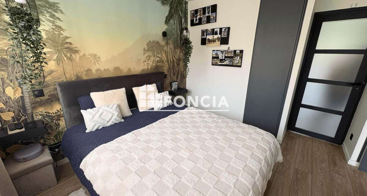 Appartement à FRESNES