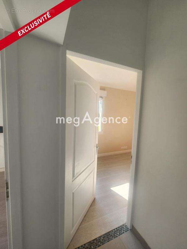 Maison à SAINT-CHRISTOLY-DE-BLAYE