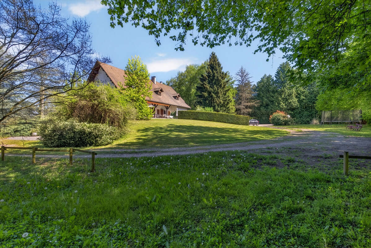 Maison à LA TOUR-DU-PIN