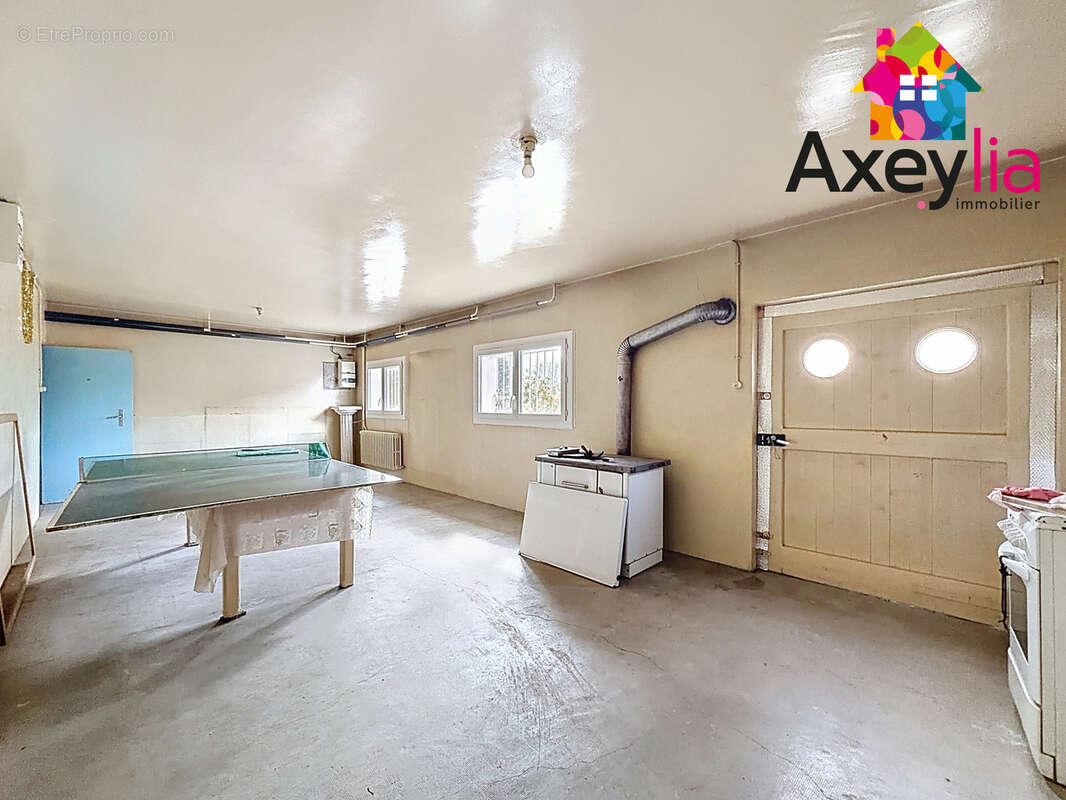 A vendre - secteur montrond les bains - maison individuelle avec terrain sans vis a vis - photo 9
