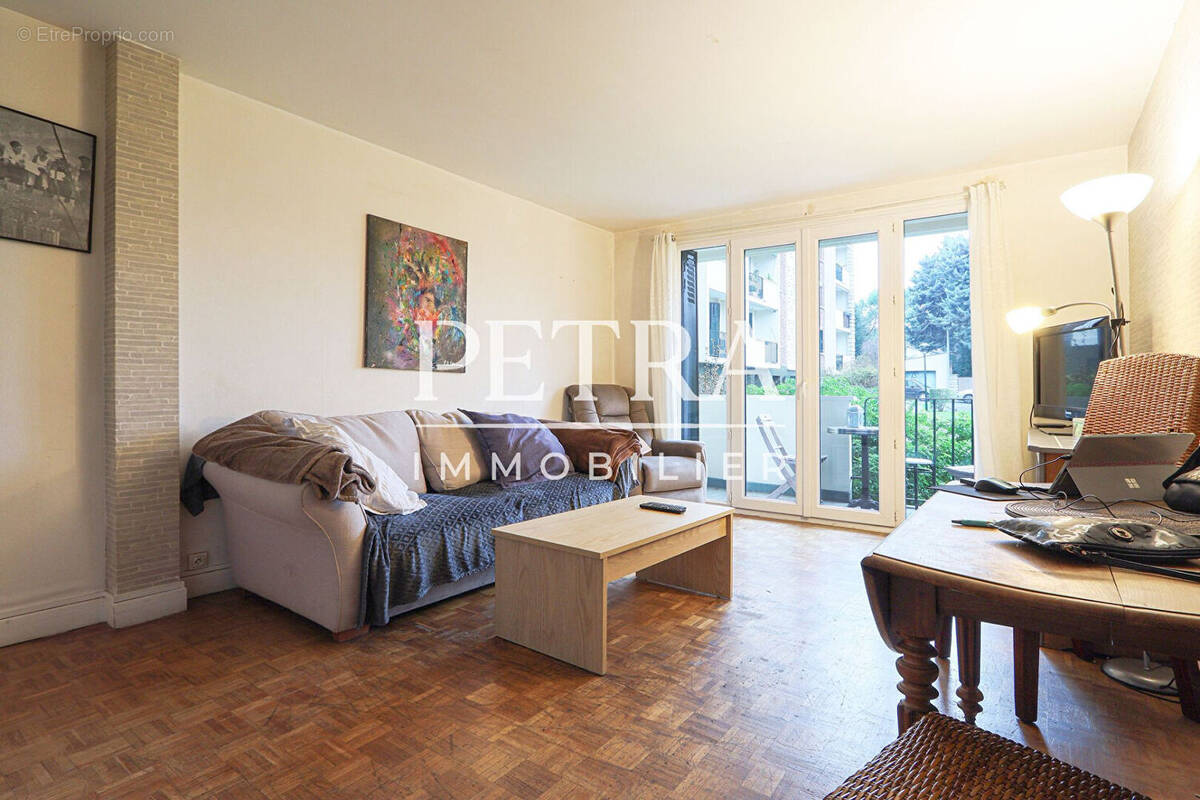Appartement à L'HAY-LES-ROSES