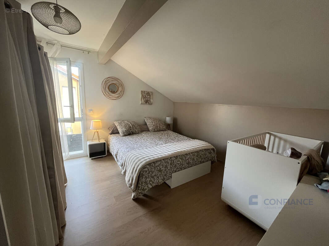 Maison à VAULX-EN-VELIN