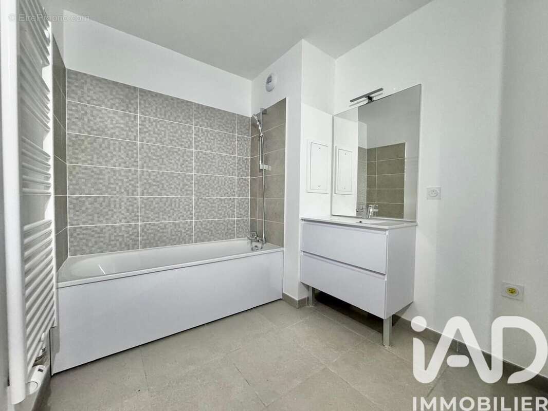 Photo 7 - Appartement à LA QUEUE-EN-BRIE