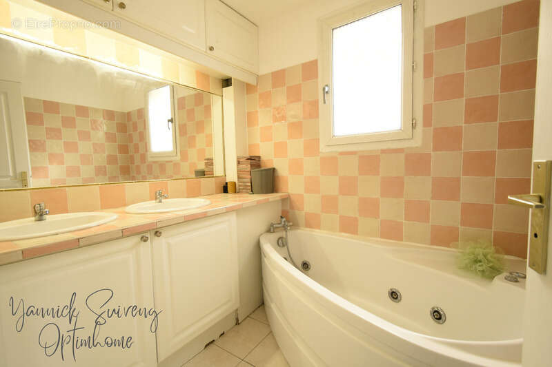 Villa de 225 m² - quartier vertefeuille - perpignan (66100) - photo 14