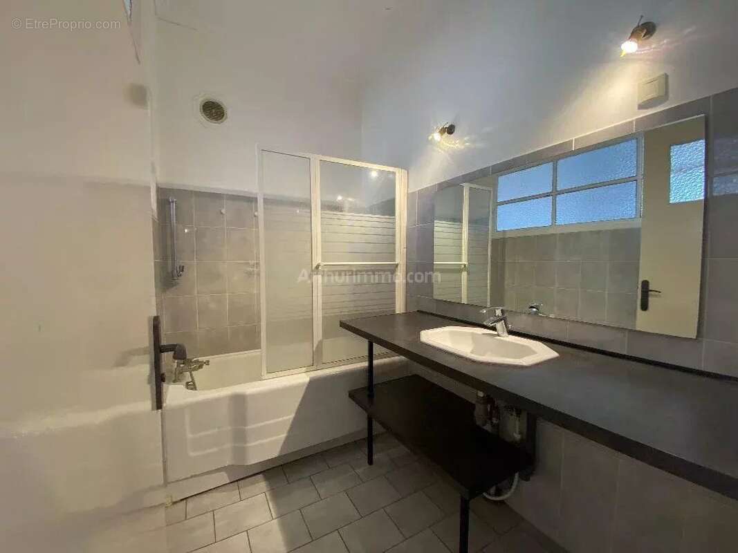 Appartement à FONTAINE