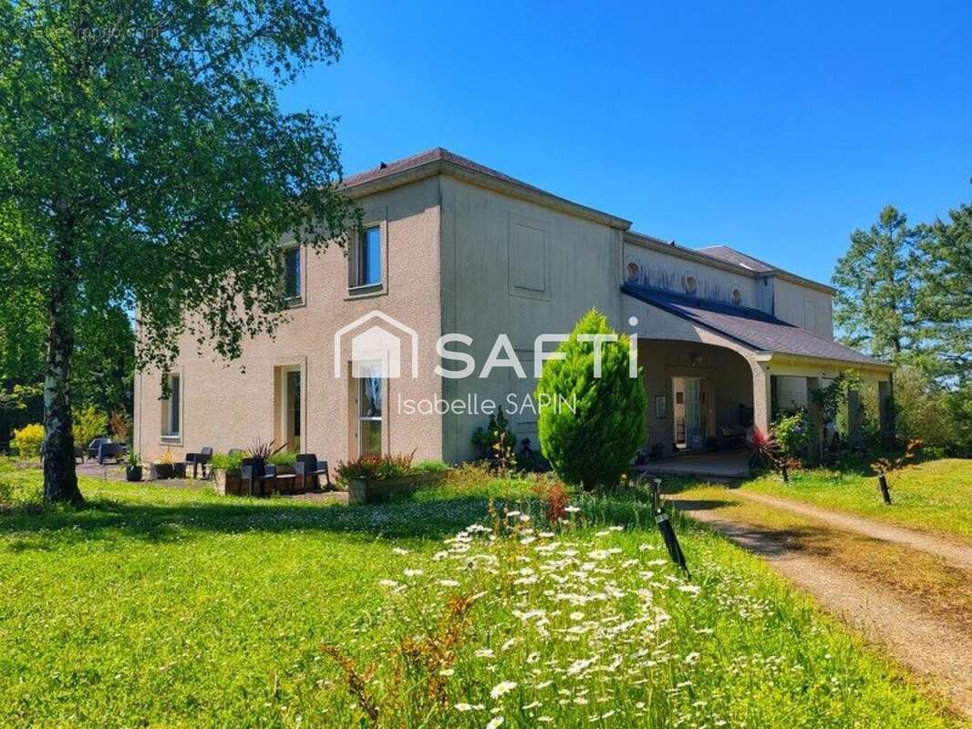 Photo 3 - Maison à NEUVILLE-DE-POITOU