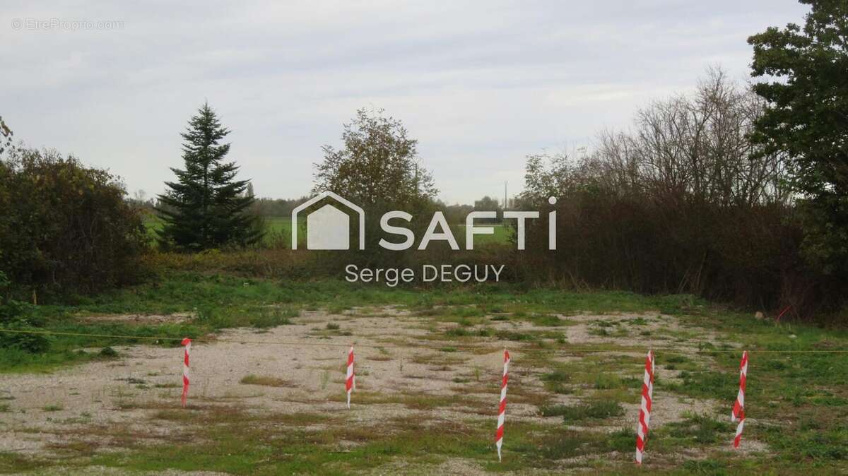 Photo 2 - Terrain à NEUBLANS-ABERGEMENT