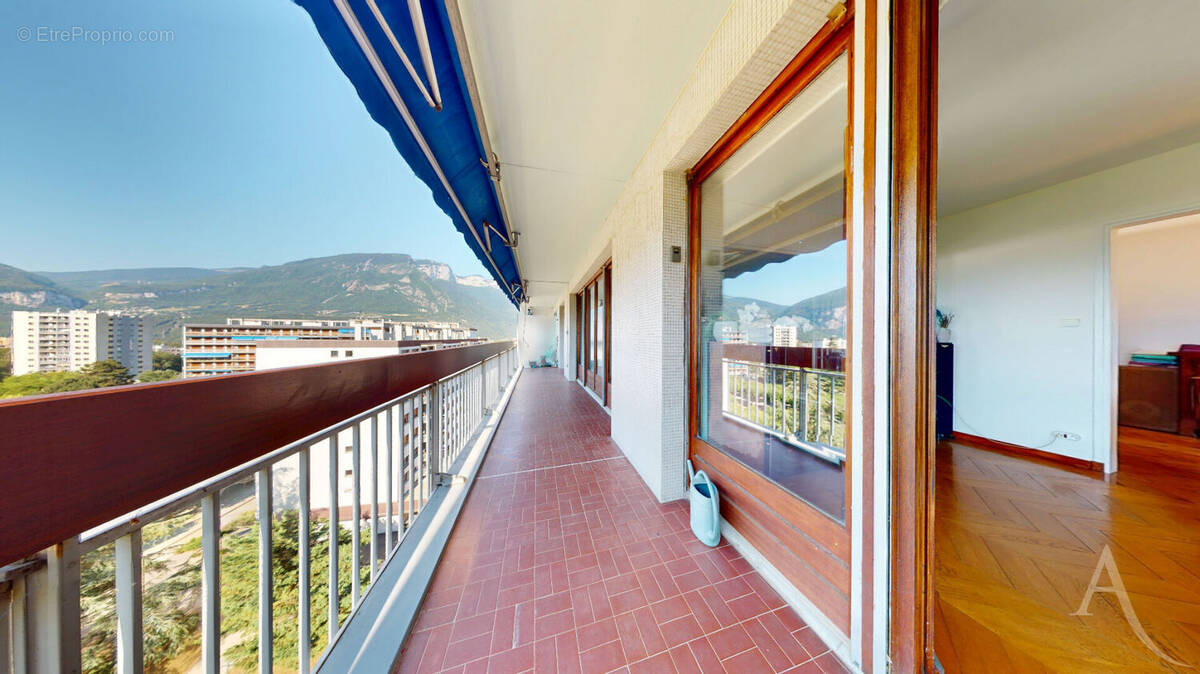 Appartement à SAINT-EGREVE