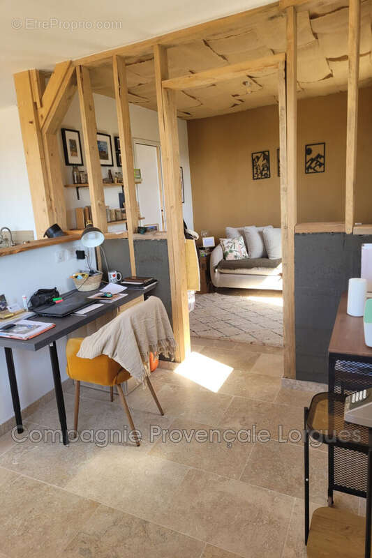 Maison à TAVERNES