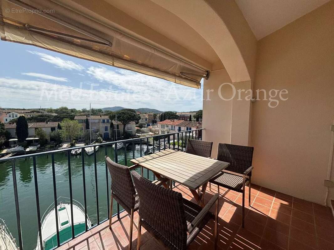 Appartement à GRIMAUD