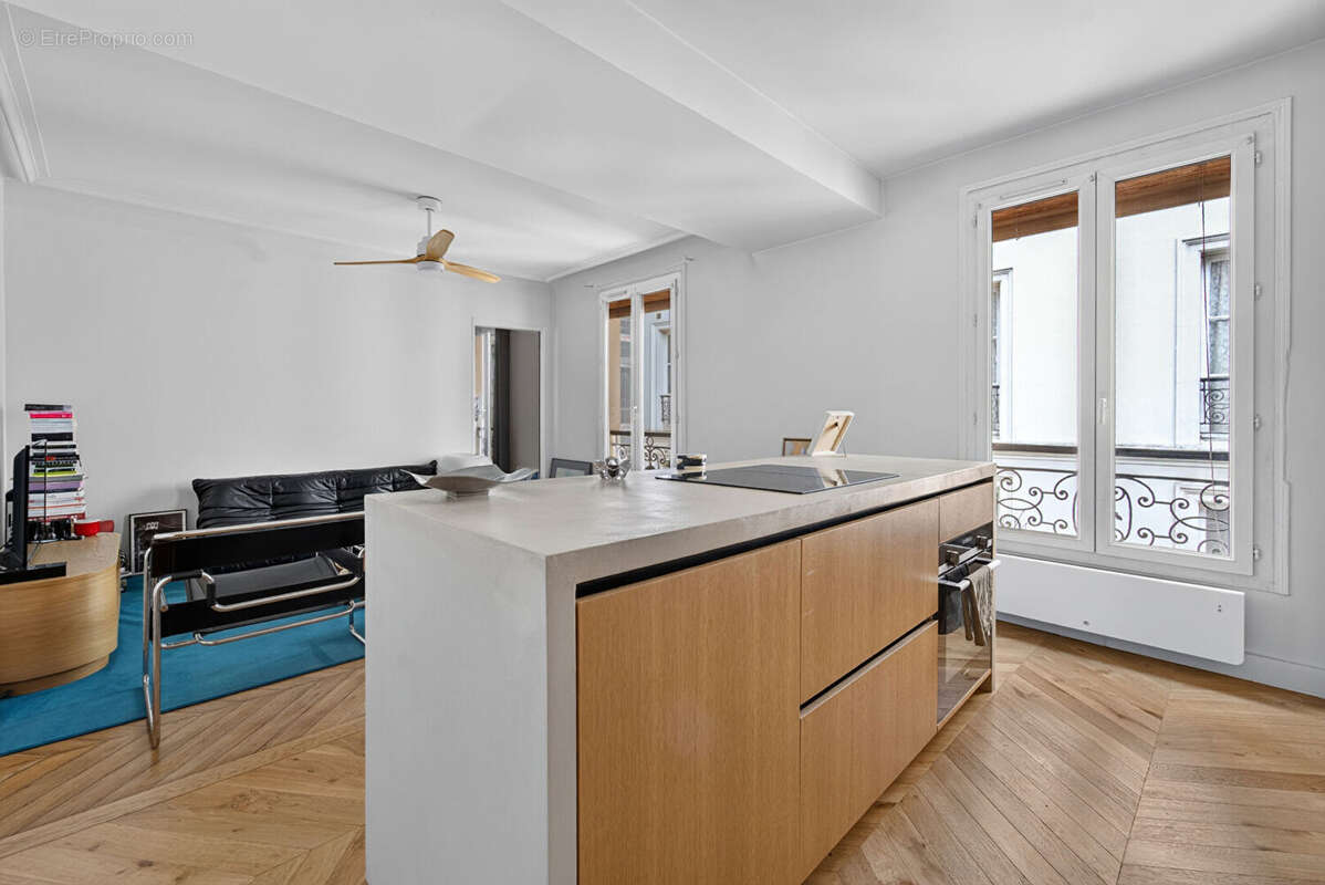 Appartement à PARIS-19E