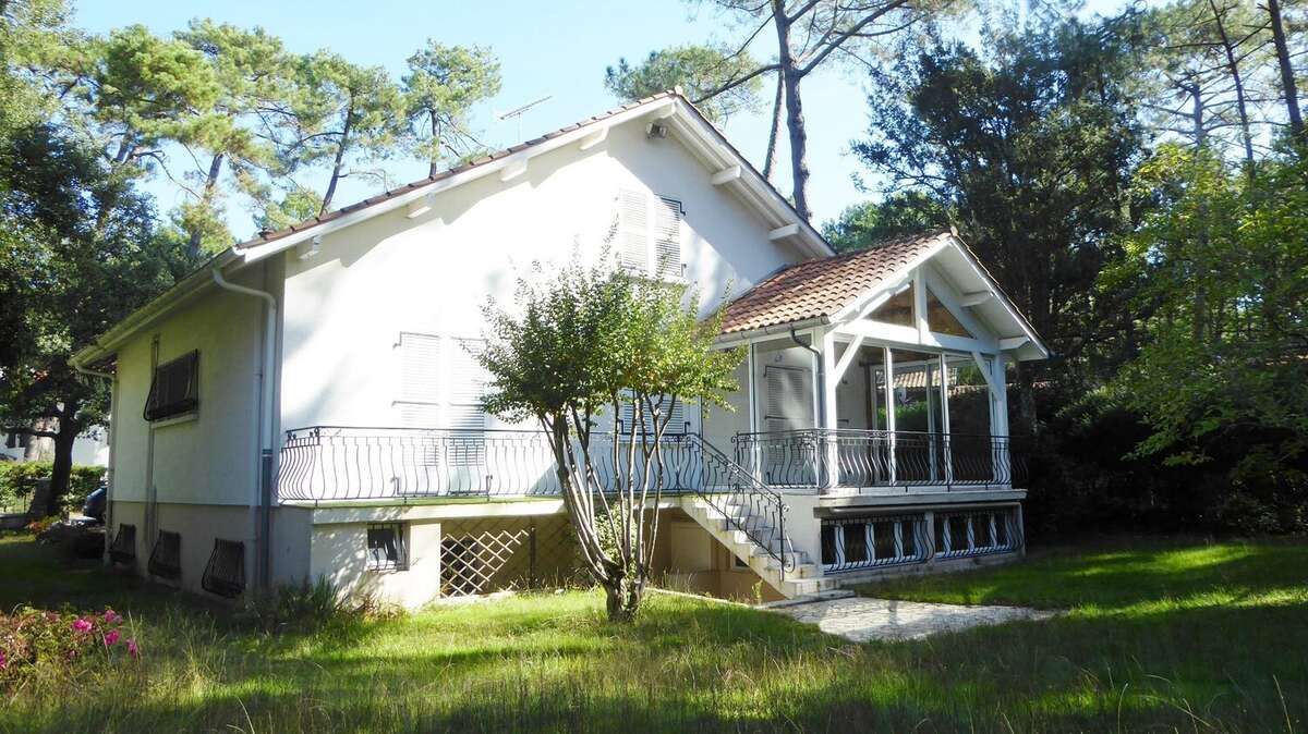 Maison contemporaine 200 m² avec T3 indépendant, piscine, terrain 1300 m²  proche lac  sans vis-à-vis  fort potentiel - photo 32