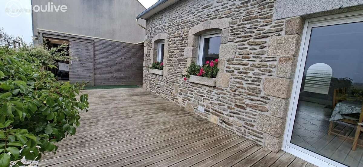 Maison à PLOUGONVELIN