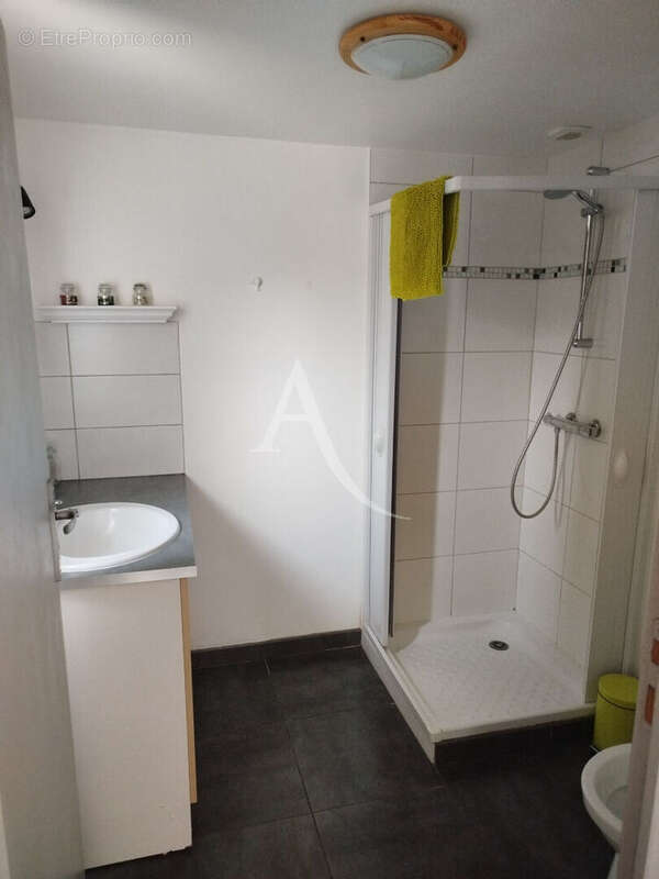 Maison à MOUTIERS-LES-MAUXFAITS