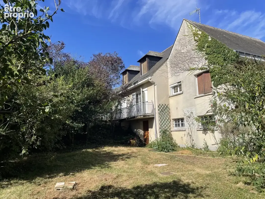 MONTREUIL-BELLAY, grande maison sur 1,7 hectares de terrain - photo 8