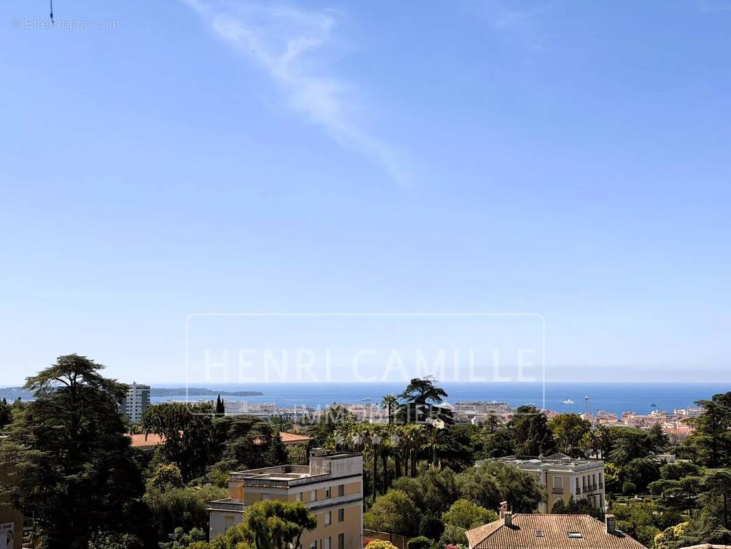 Appartement à CANNES