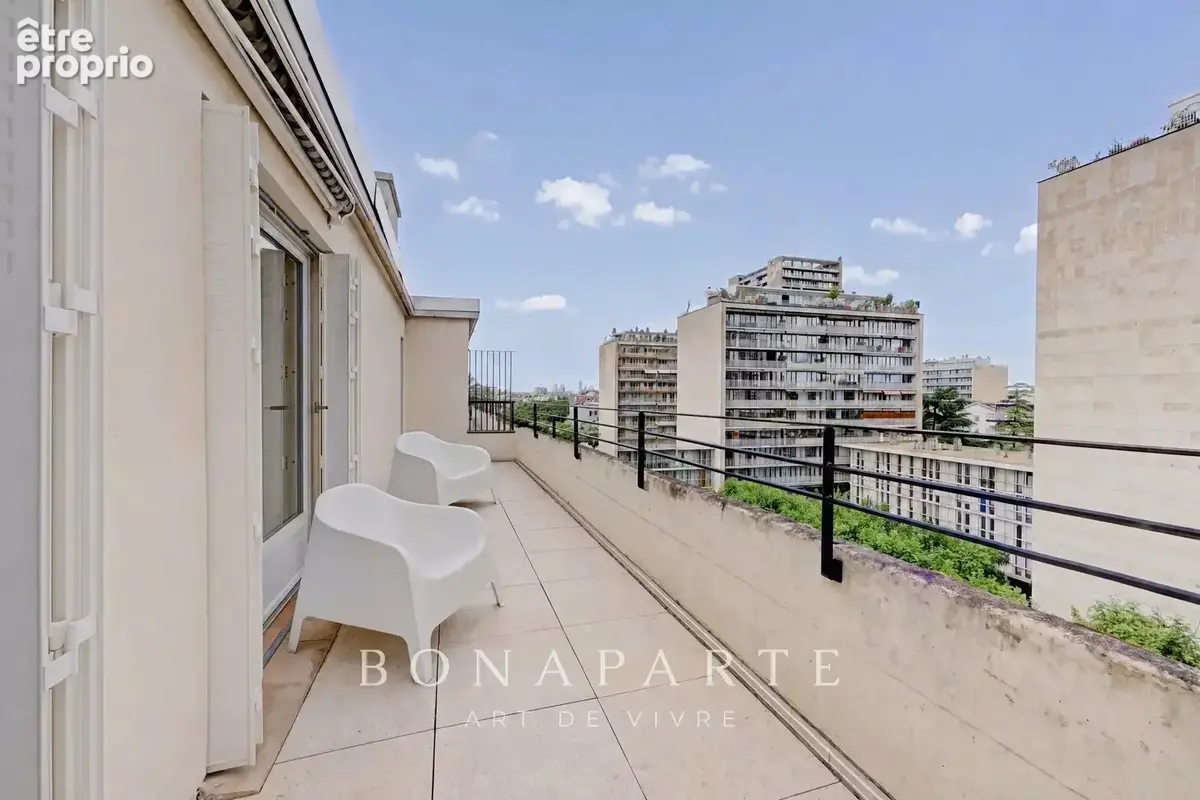 Dernier étage avec terrasse - photo 3
