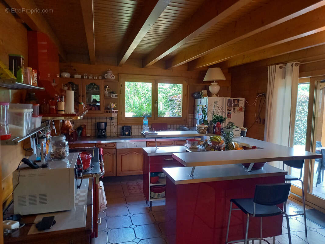 Maison à AIX-NOULETTE